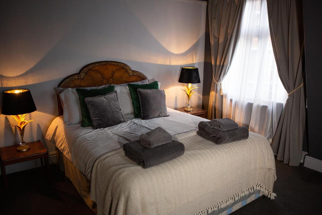 The Pear Tree Hotel ลอนดอน ภายนอก รูปภาพ